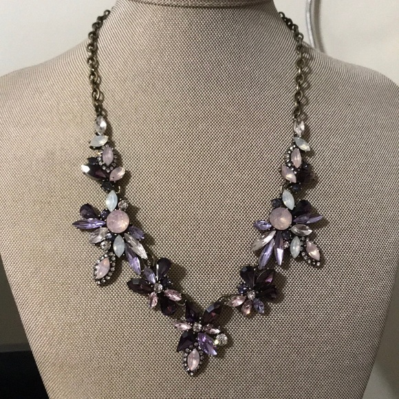 Banana Republic Jewelry - BANANA REPUBLIC FANCY NECKLACE